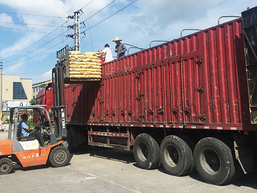 公司產品出車